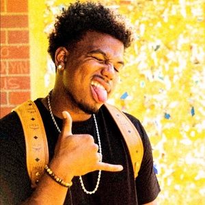 Meet your Posher, Laron